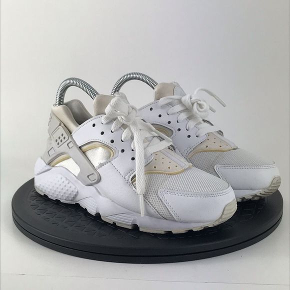Nike Huarache Run Triple White Athletic Running Shoes 654275-110 Womens Size 7.5 - Picture 3 of 12